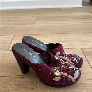 Nine West Burgundy Embroidered Women's Shoes